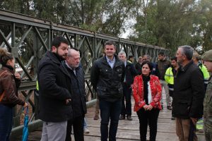 El presidente de la diputación de Sevilla, Fernando Rodríguez Villalobos también estuvo en la inauguración.