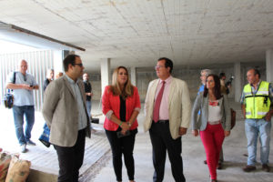 Los delegados Cabrera y Gómez han visitado las obras del parking.