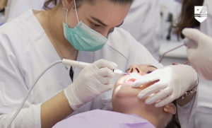 Higienista bucodental Sevilla.