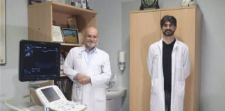 Los doctores. Manuel Romero y Javier Ampuero, miembros del Grupo de Investigación SeLiver.