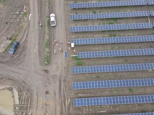Finalizan la instalación de 115.000 paneles fotovoltaicos en Sanlúcar la Mayor
