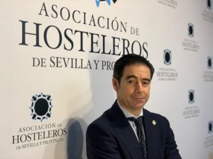 Los hosteleros piden responsabilidad a los sevillanos ante el aumento de contagios durante la tercera ola