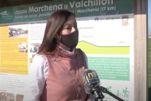 Marchena coloca nueva señalización a lo largo del tramo de Vía Verde