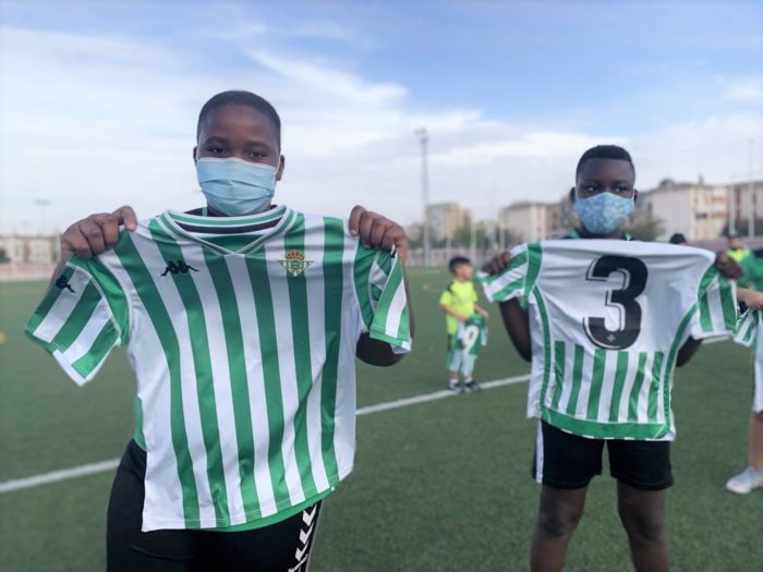 La Fundación Real Betis Balompié impulsa un proyecto deportivo de inclusión en el Polígono Sur