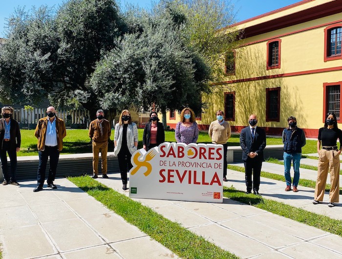 Una veintena de expertos eligen, en una cata a ciegas, los mejores vinos sevillanos 2021