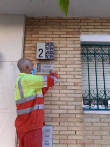 Retiran 129 placas con simbología franquista tras avisar a más de 490 comunidades