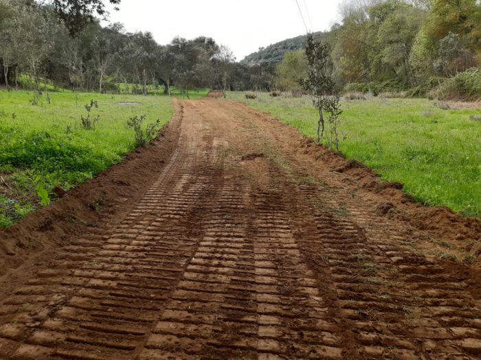 Adecentan la vía pecuaria Cañada Real de la Rivera del Huéznar