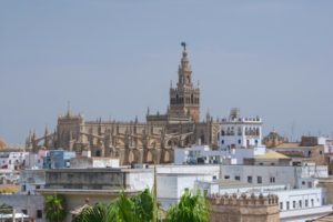 ¿Cuánto tiempo se tarda en ver la Catedral de Sevilla?