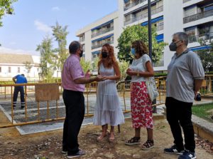 Comienzan las obras para la instalación de juegos infantiles en los Jardines de Capuchinos