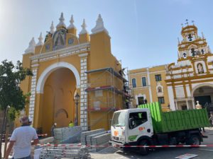 Comienzan los trabajos previos a la restauración del Arco de la Macarena