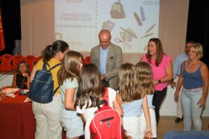 Apoyo para el inicio del curso escolar a familias del distrito Sur