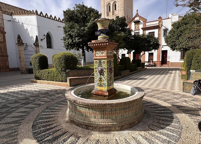 Lora del Río inicia los trámites para la restauración de la Plaza Setefilla