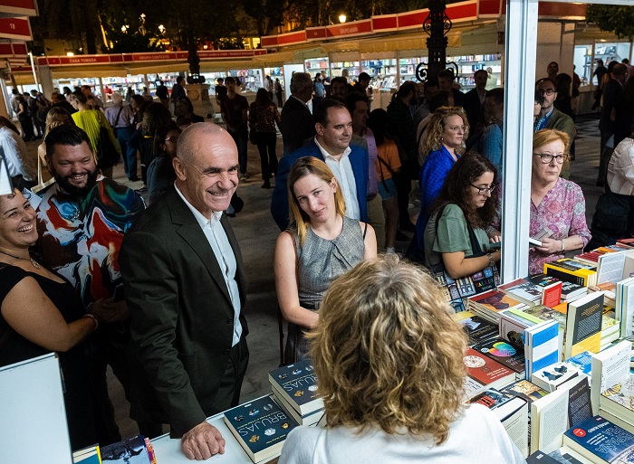 La Feria del Libro de Sevilla culmina una exitosa edición