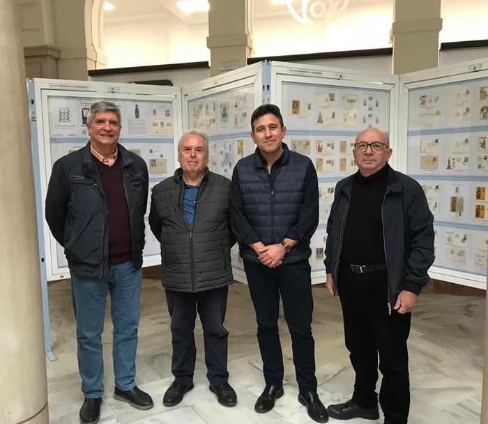 La oficina principal de Correos de Sevilla acoge una exposición filatélica jacobea